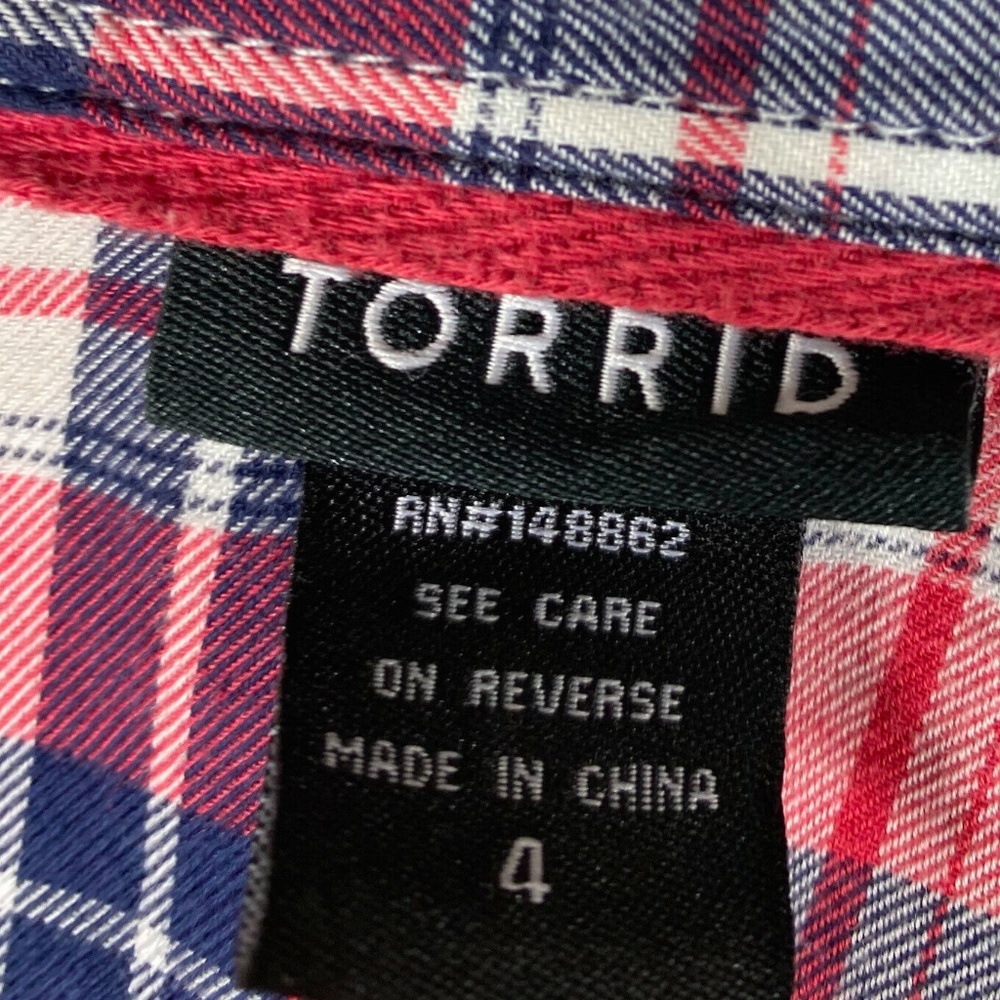 Torrid 4X 26 28 Button Down Plaid Camp Shirt Top Tunic Red White Blue Chic! - Picture 3 of 3